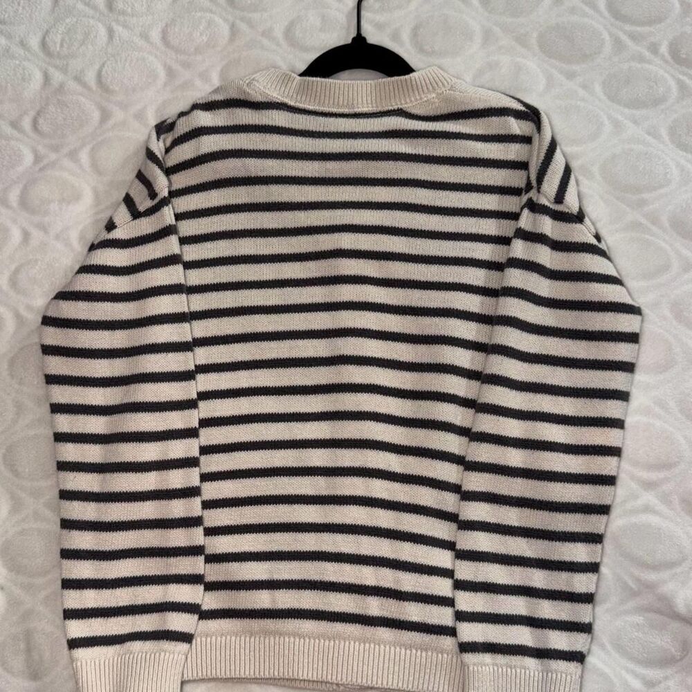 H&M Cardigan - Picture 3 of 5